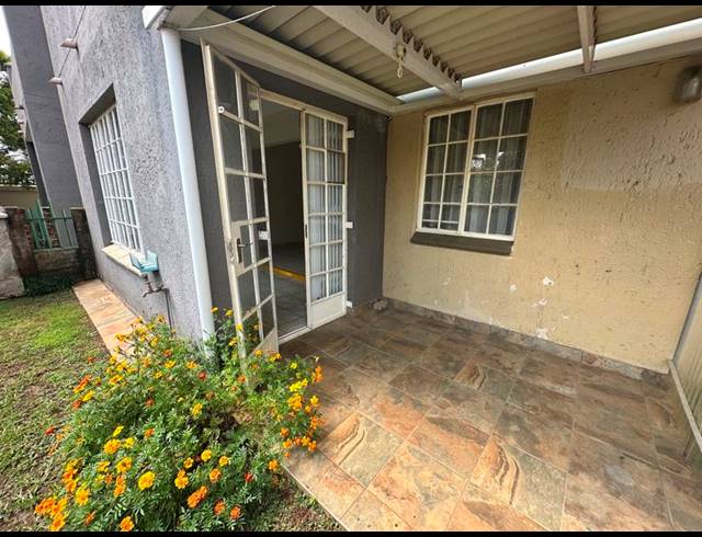 3 BEDROOM APARTMENT FOR SALE IN BARTLETT